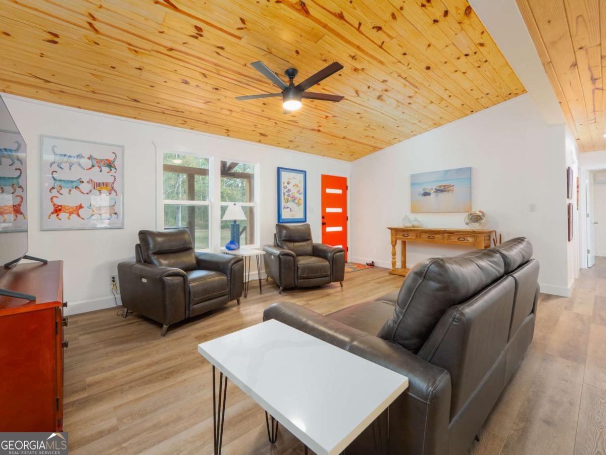 1143 Fiddler Crab Drive