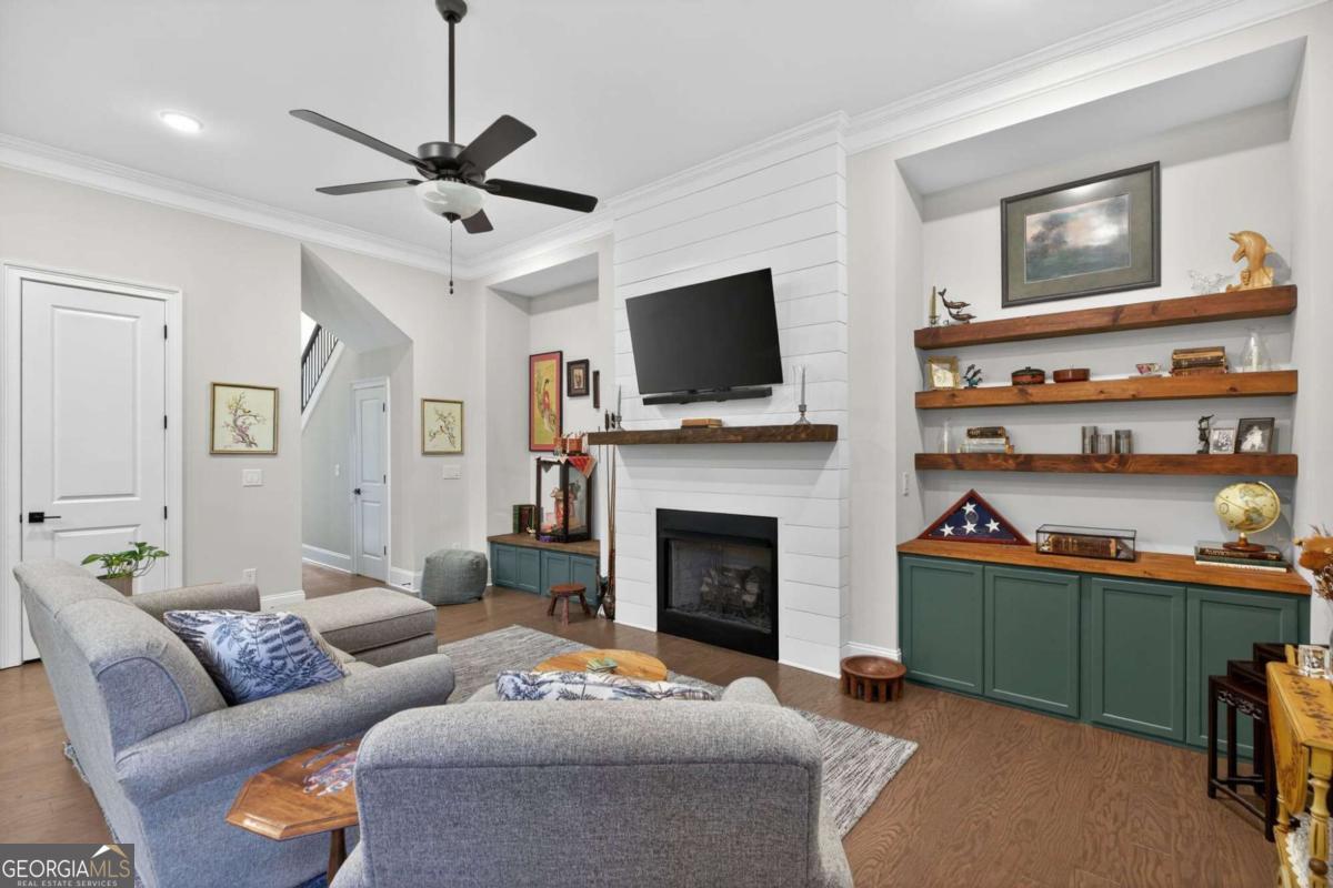 105 Batten Board Way