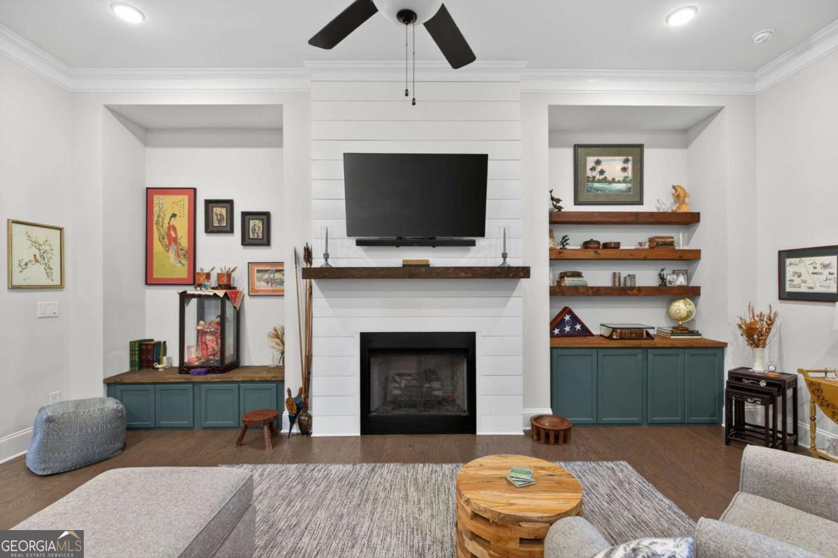 105 Batten Board Way