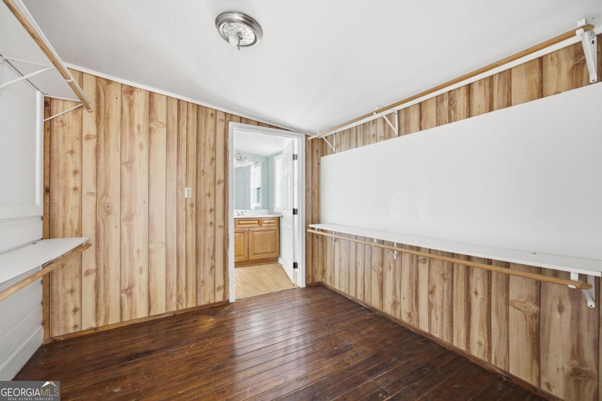 504 N Little Victoria Road