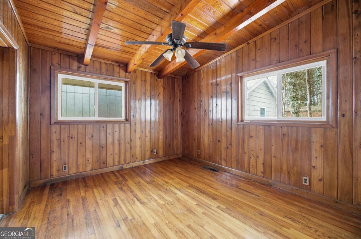 504 N Little Victoria Road