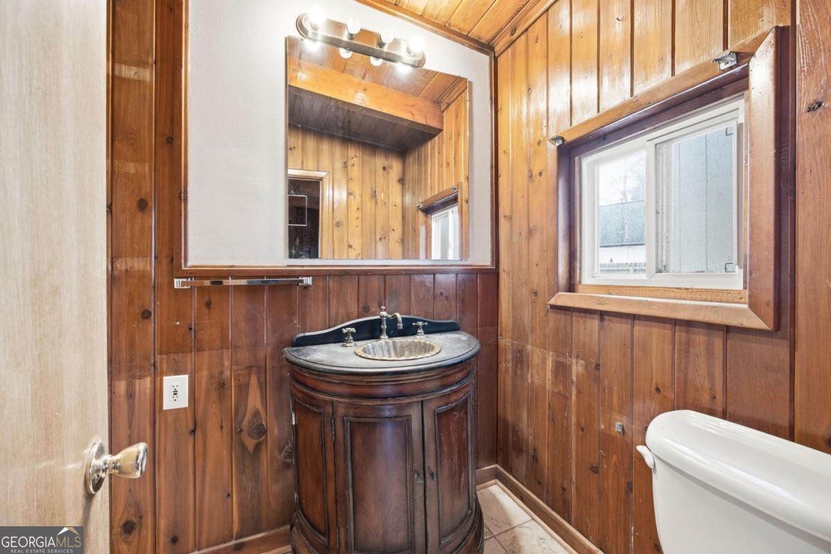 504 N Little Victoria Road