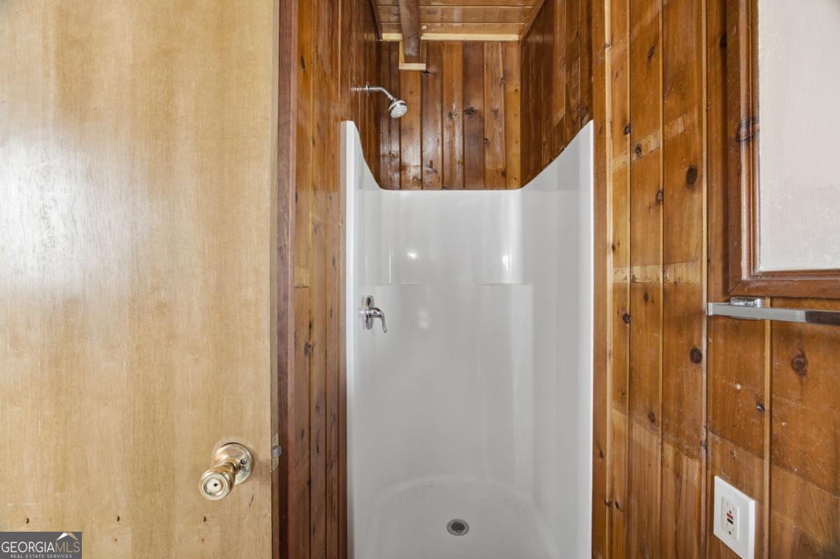 504 N Little Victoria Road