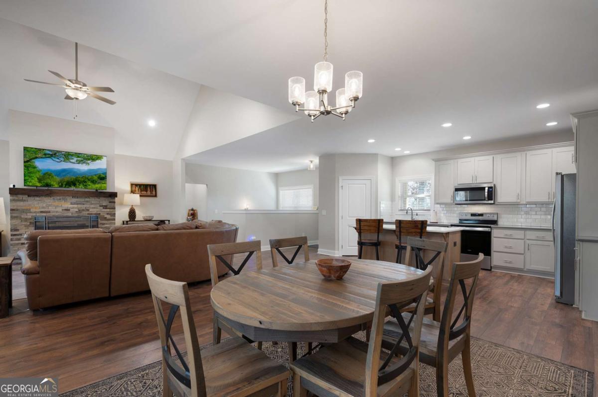 218 Oak Wood Lane # 202