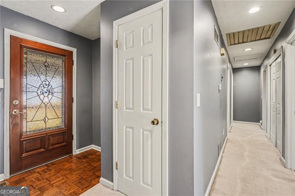 5088 Ravenwood Drive NW