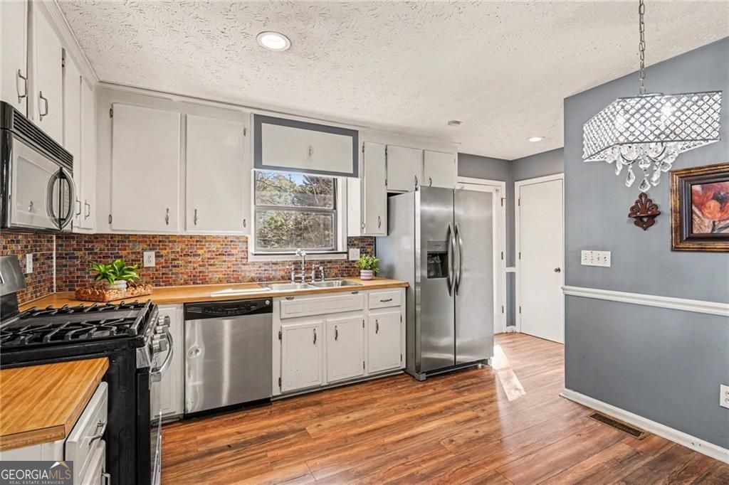 5088 Ravenwood Drive NW