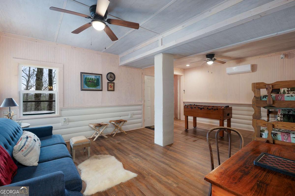 173 Mountain Laurel Lane