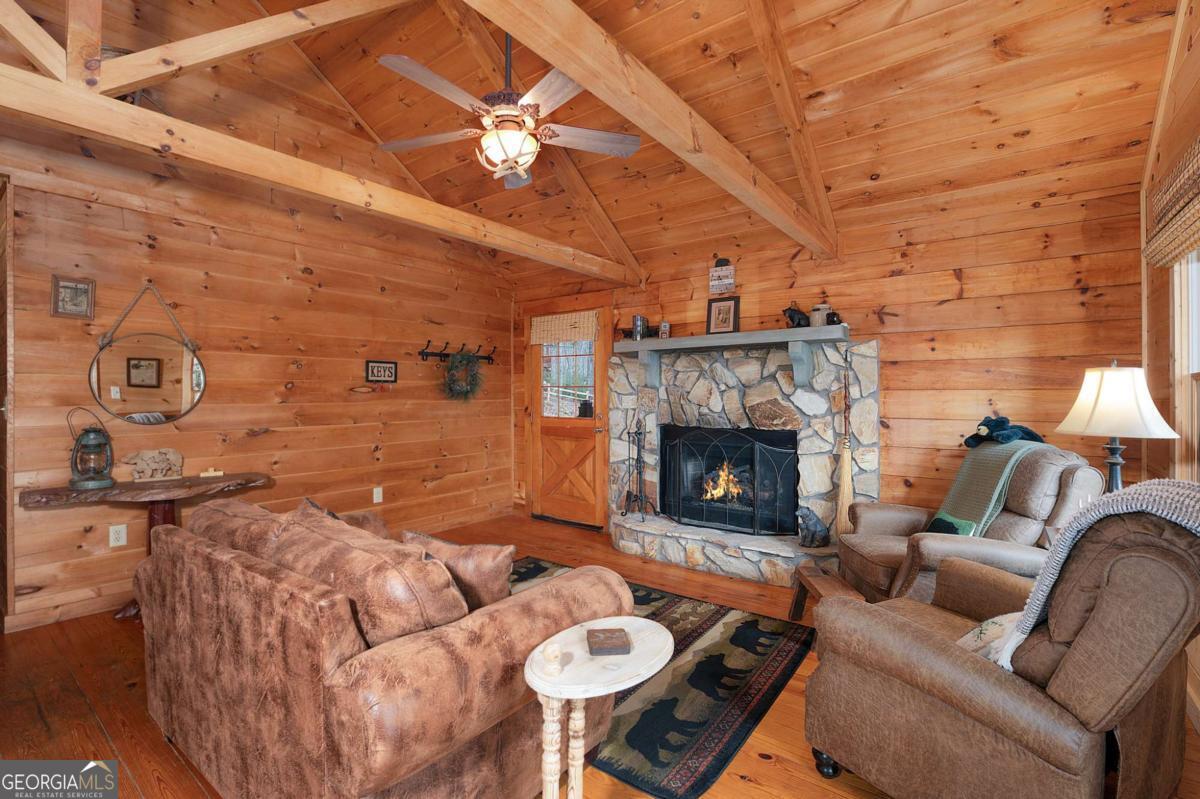 173 Mountain Laurel Lane