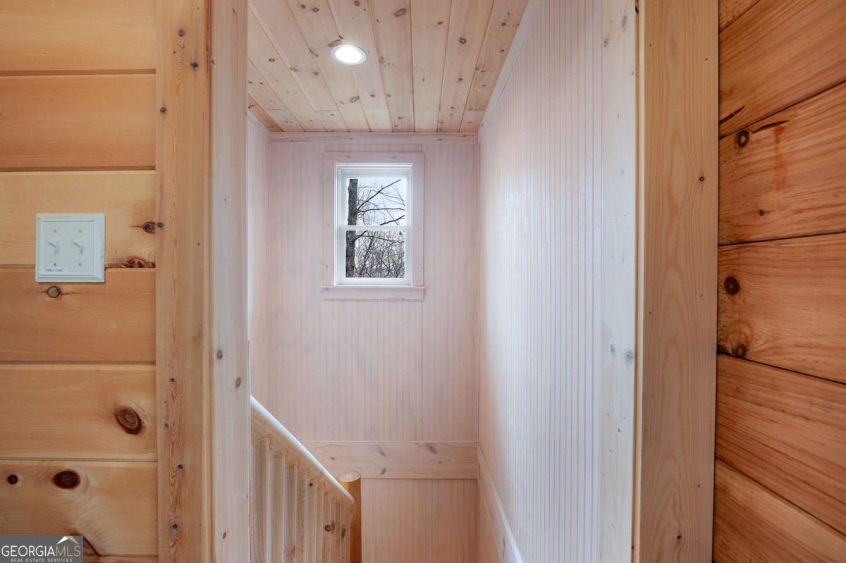 173 Mountain Laurel Lane