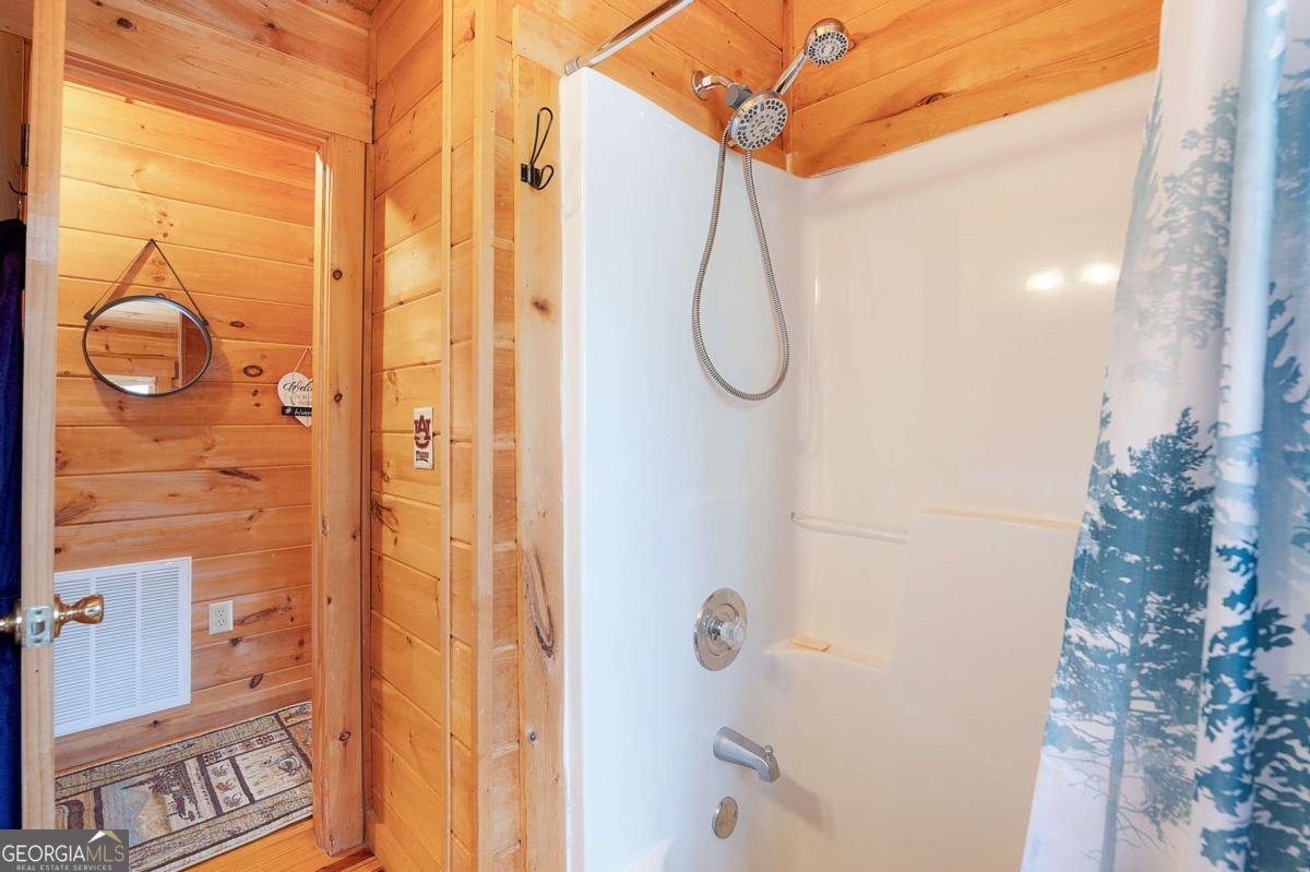 173 Mountain Laurel Lane