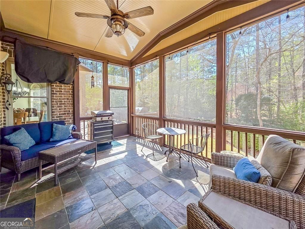 1485 White Rose Court