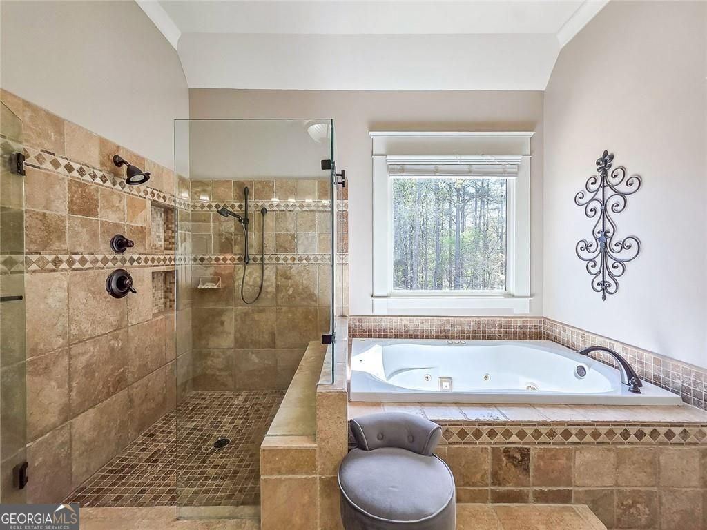 1485 White Rose Court