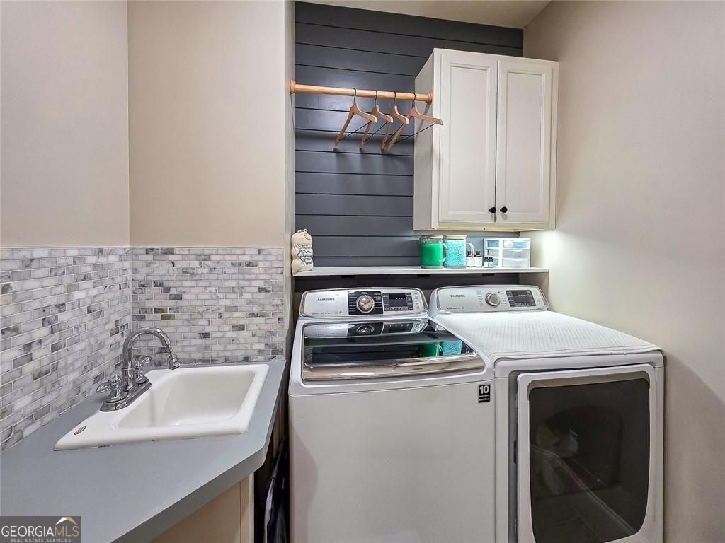 1485 White Rose Court