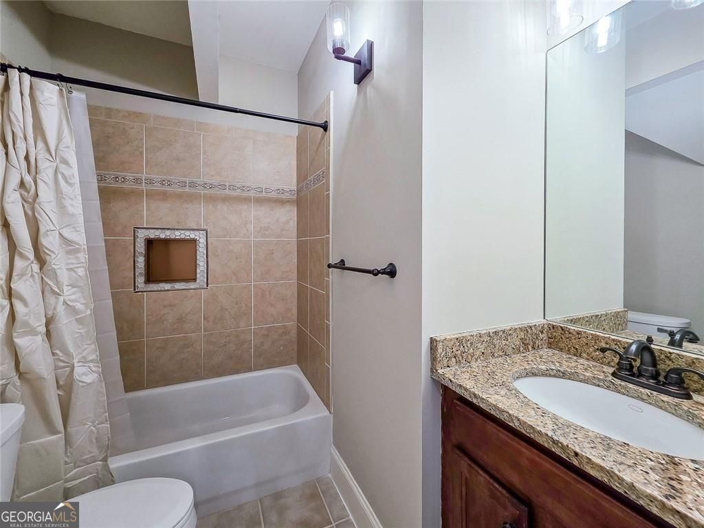 1485 White Rose Court