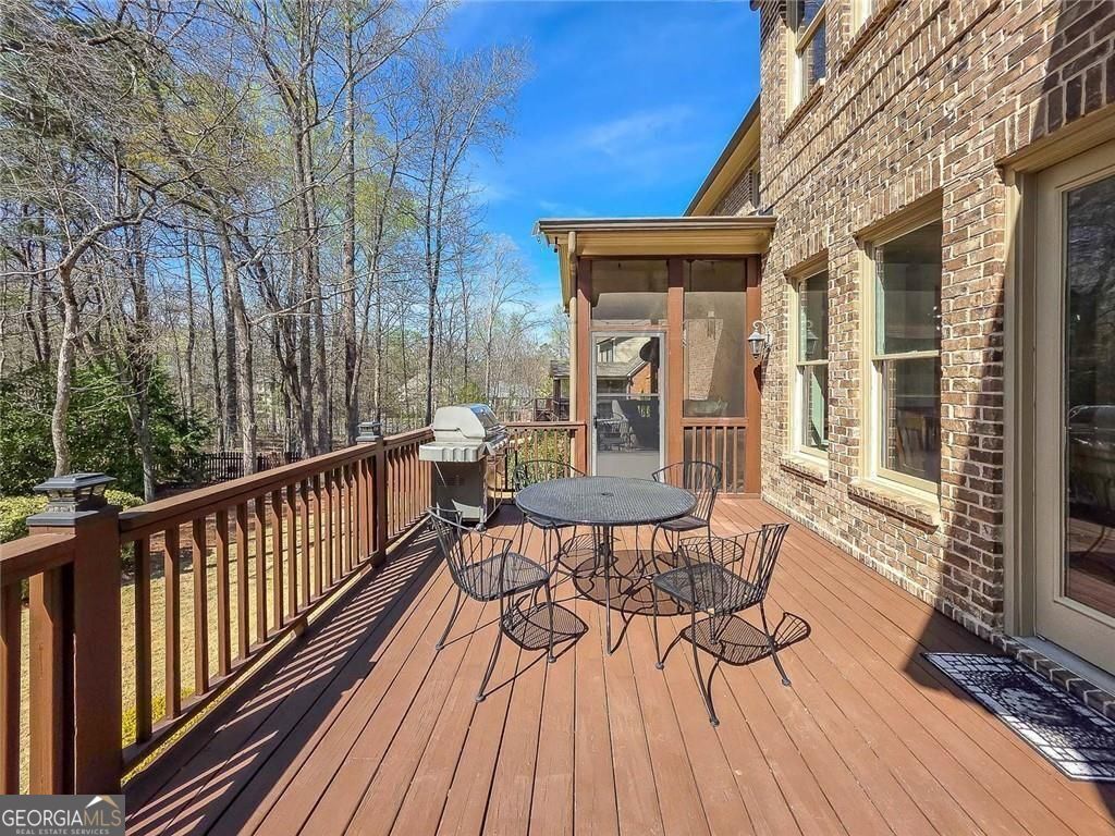 1485 White Rose Court