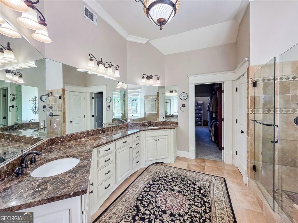 1485 White Rose Court