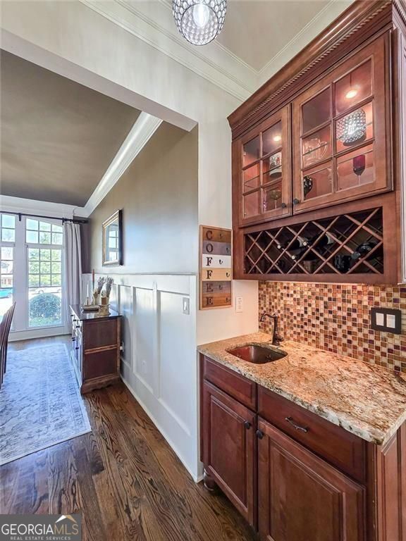 1485 White Rose Court