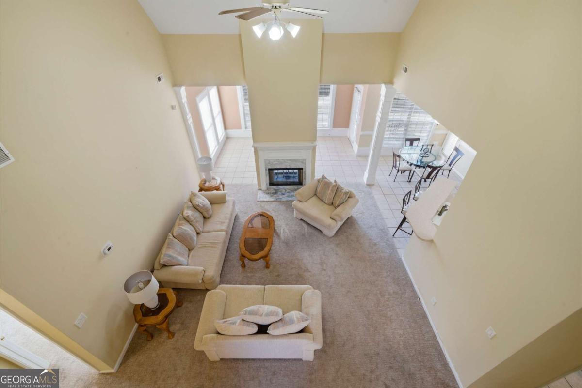 195 Chaucer Parkway