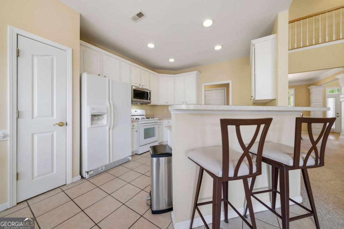 195 Chaucer Parkway