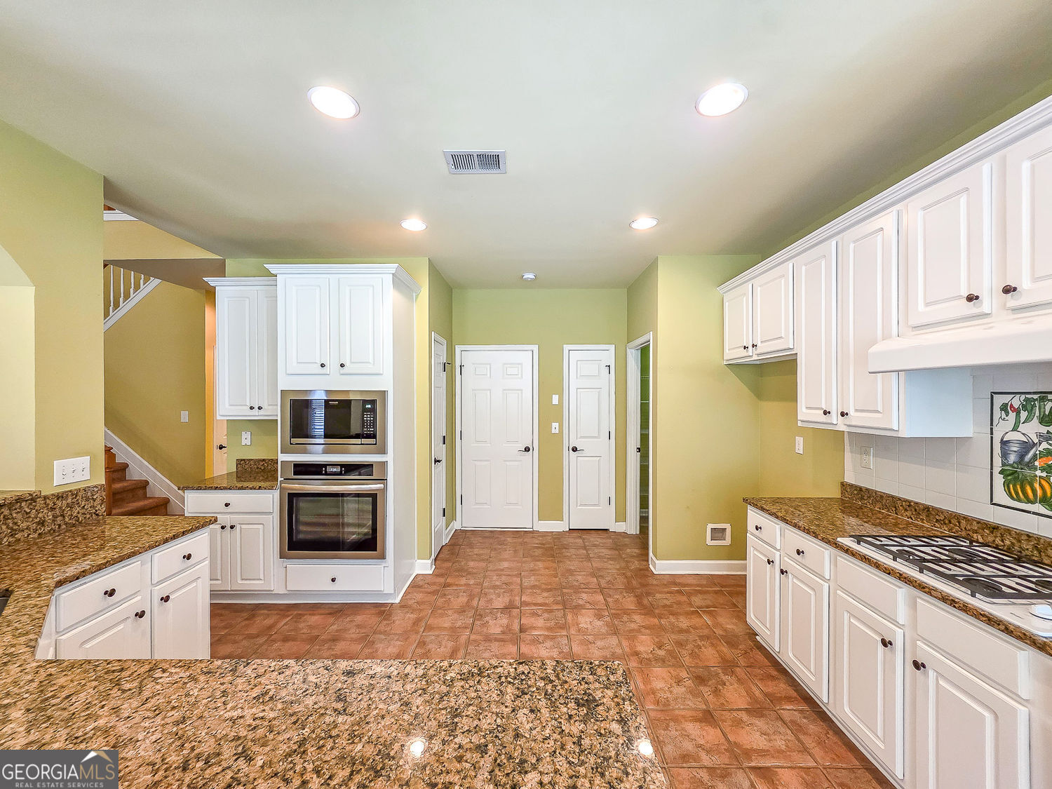 2872 Amesbury Place