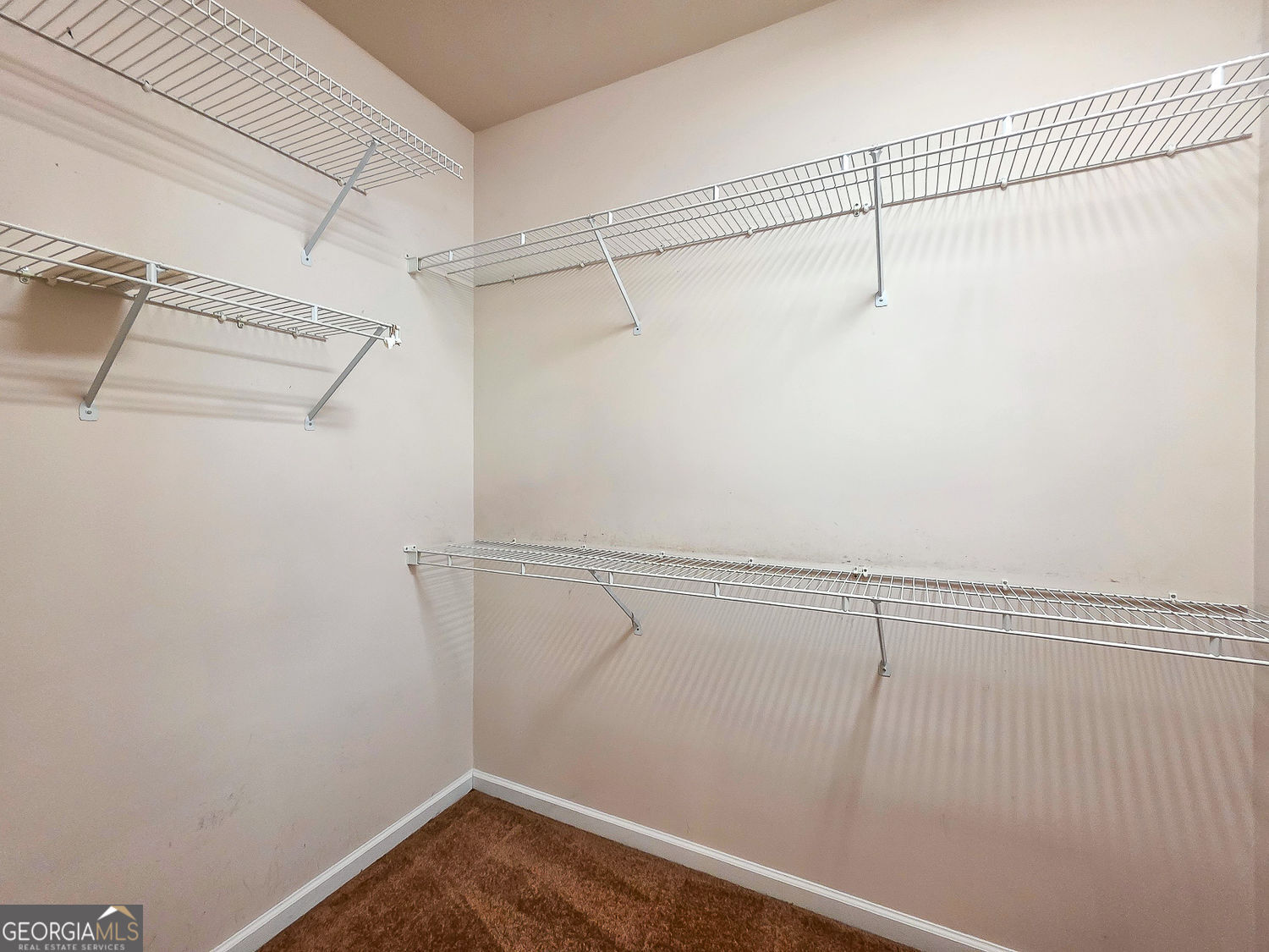 2872 Amesbury Place