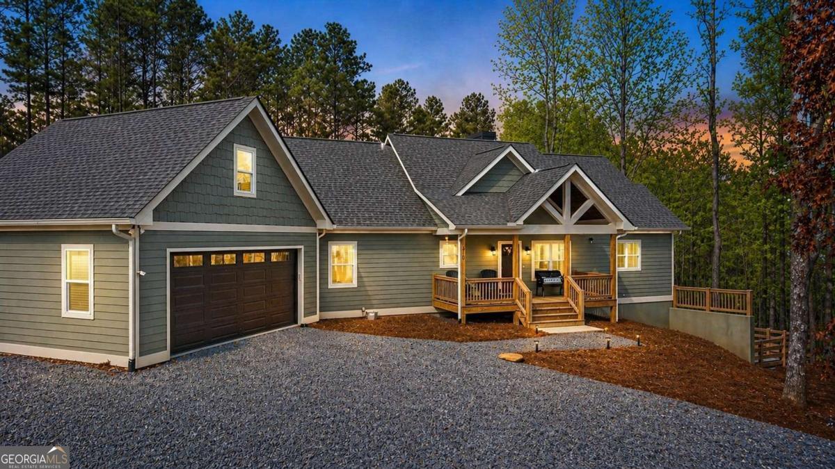 218 Oakwood Lane