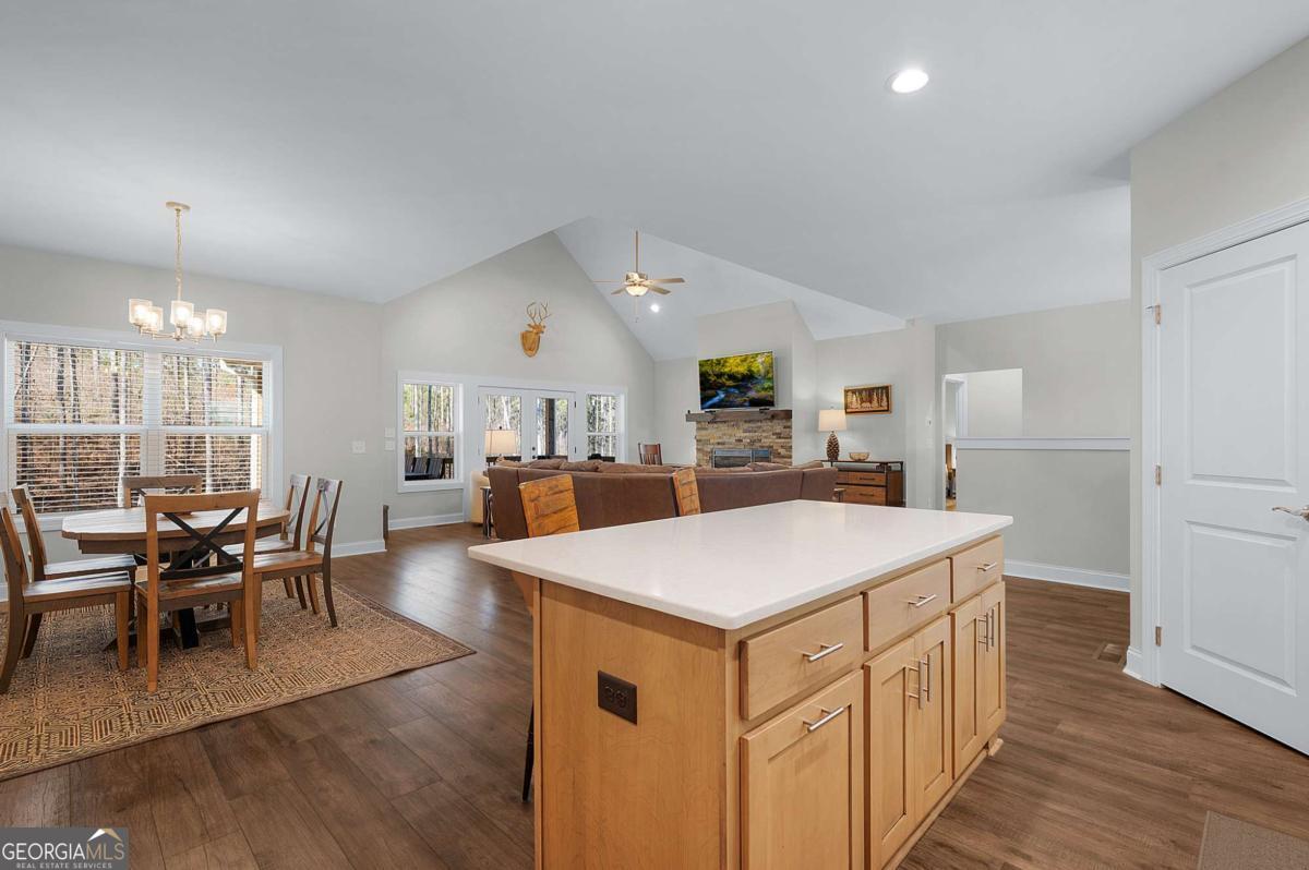 218 Oakwood Lane