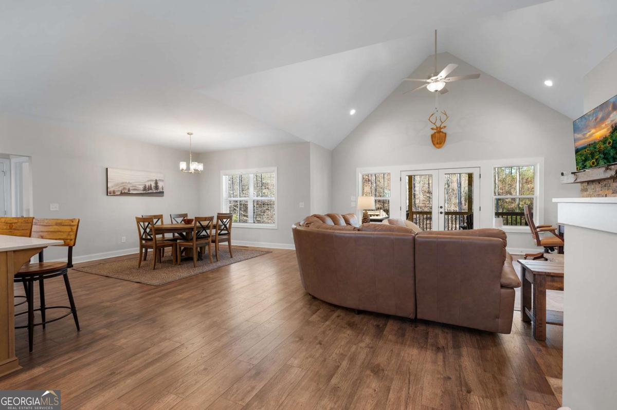 218 Oakwood Lane