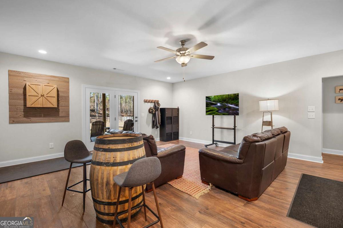 218 Oakwood Lane