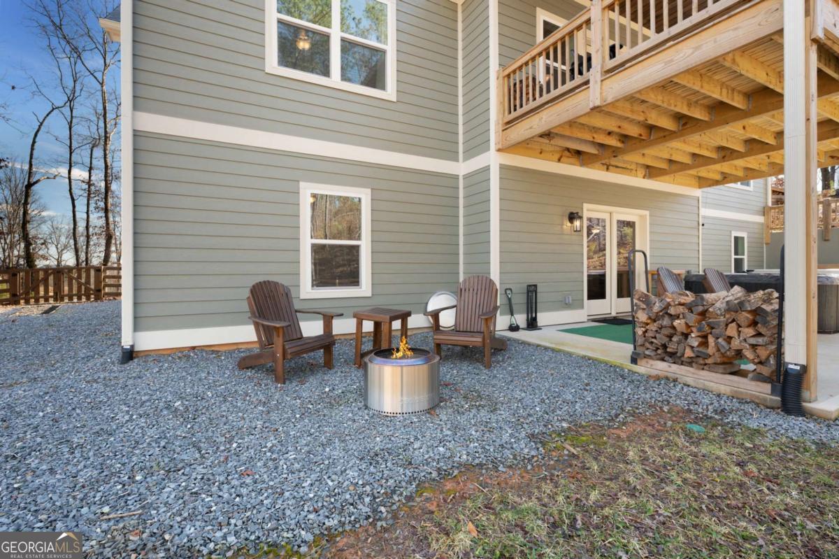 218 Oakwood Lane