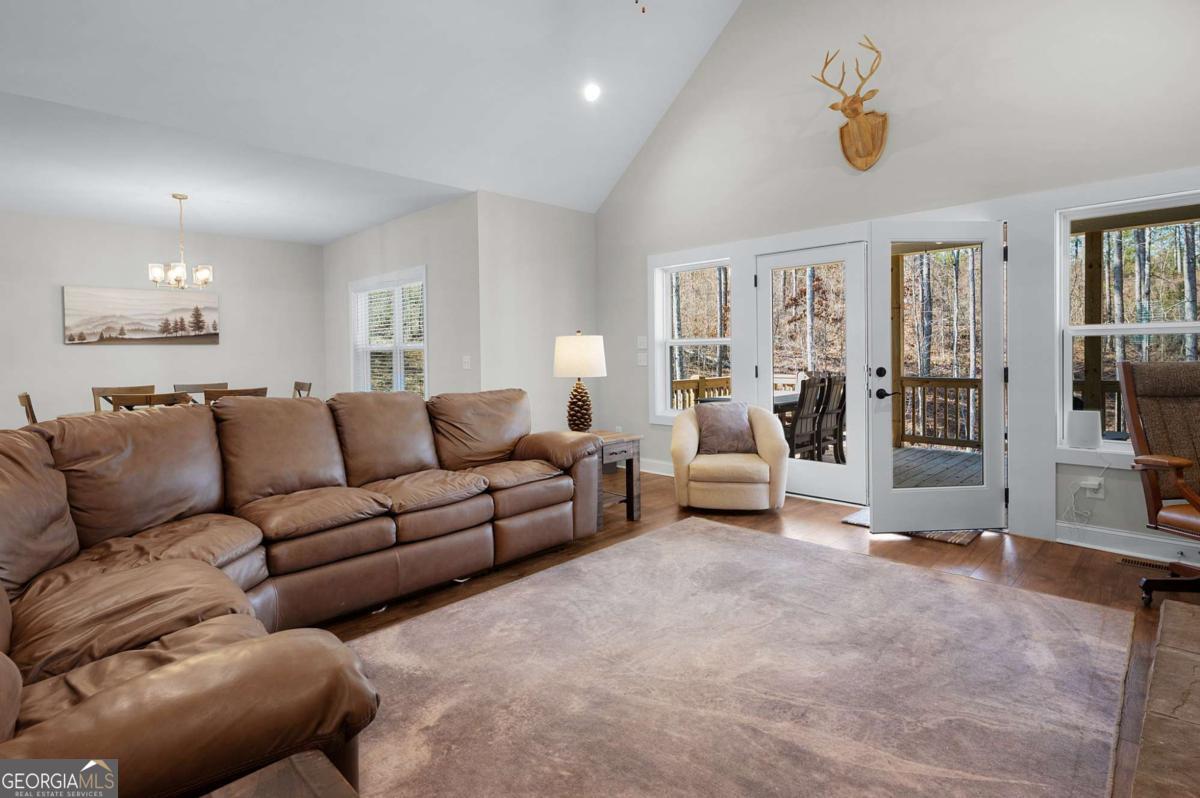 218 Oakwood Lane