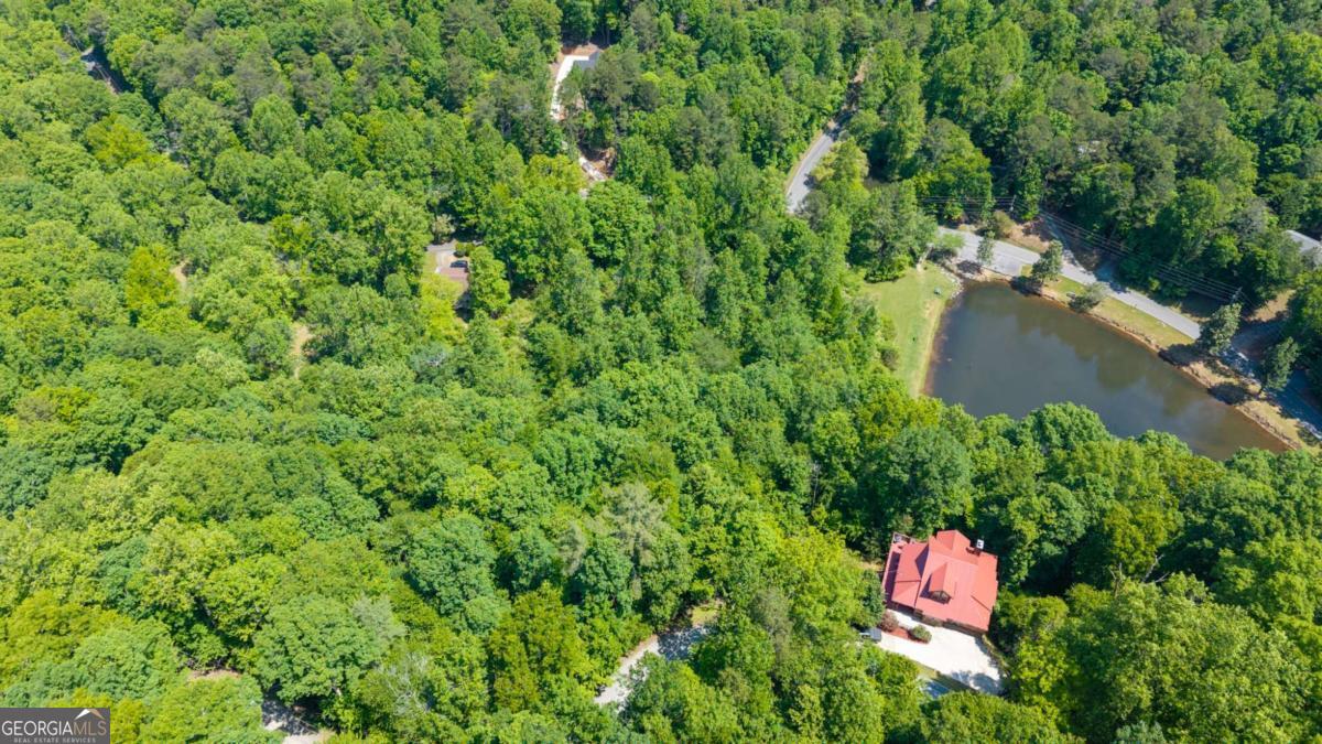 561 Summit Lane
