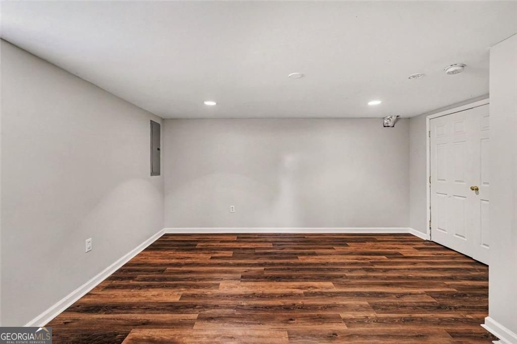 302 Fairview Lane