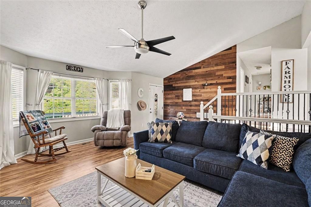 302 Fairview Lane