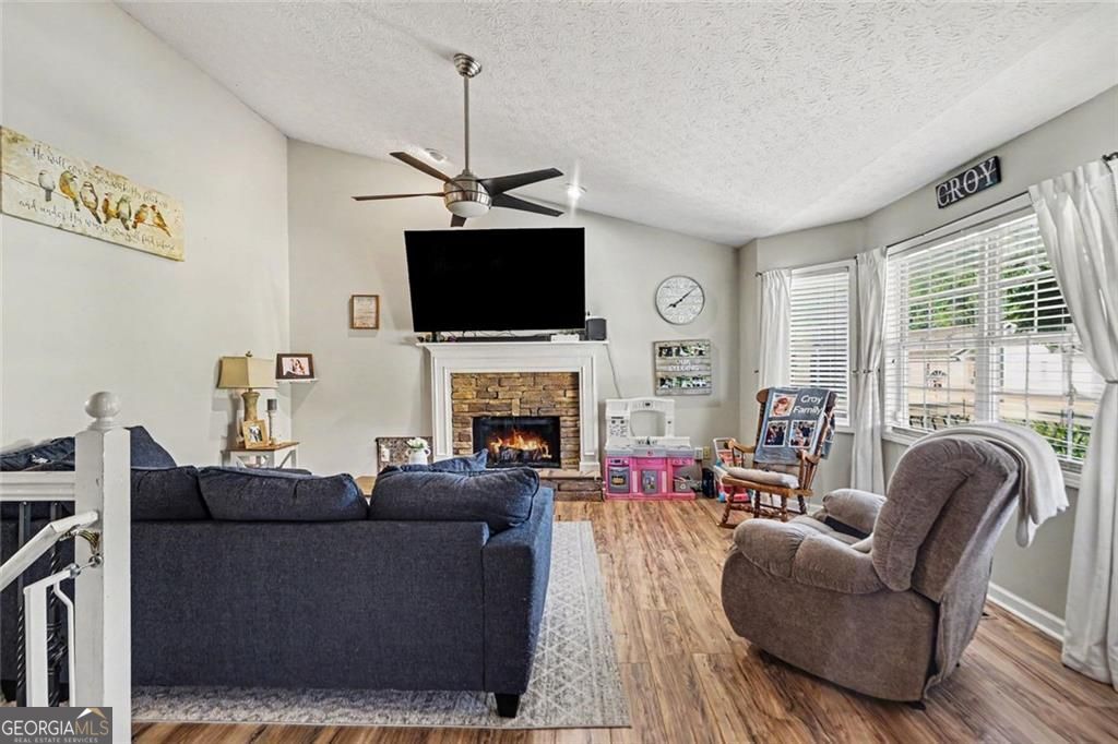 302 Fairview Lane