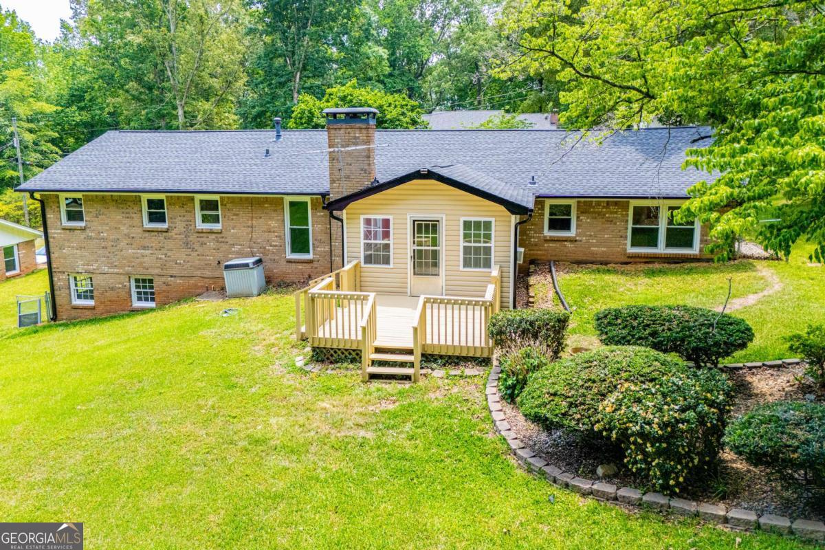 6170 Shallow Wood Lane