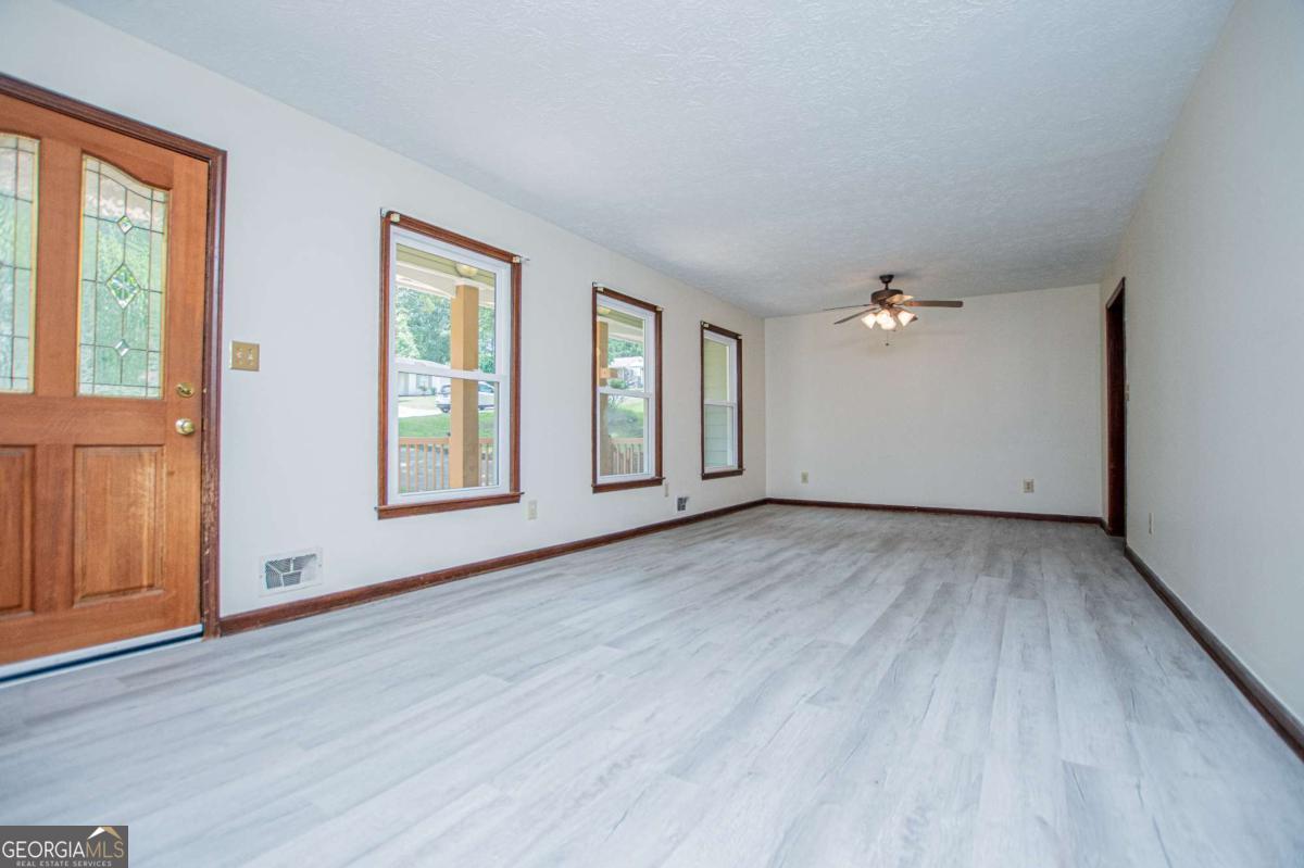 6170 Shallow Wood Lane