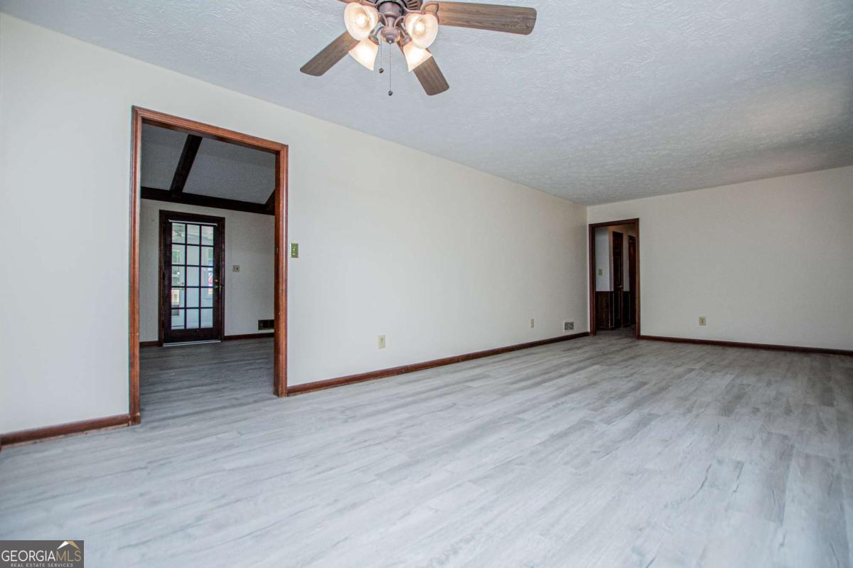 6170 Shallow Wood Lane