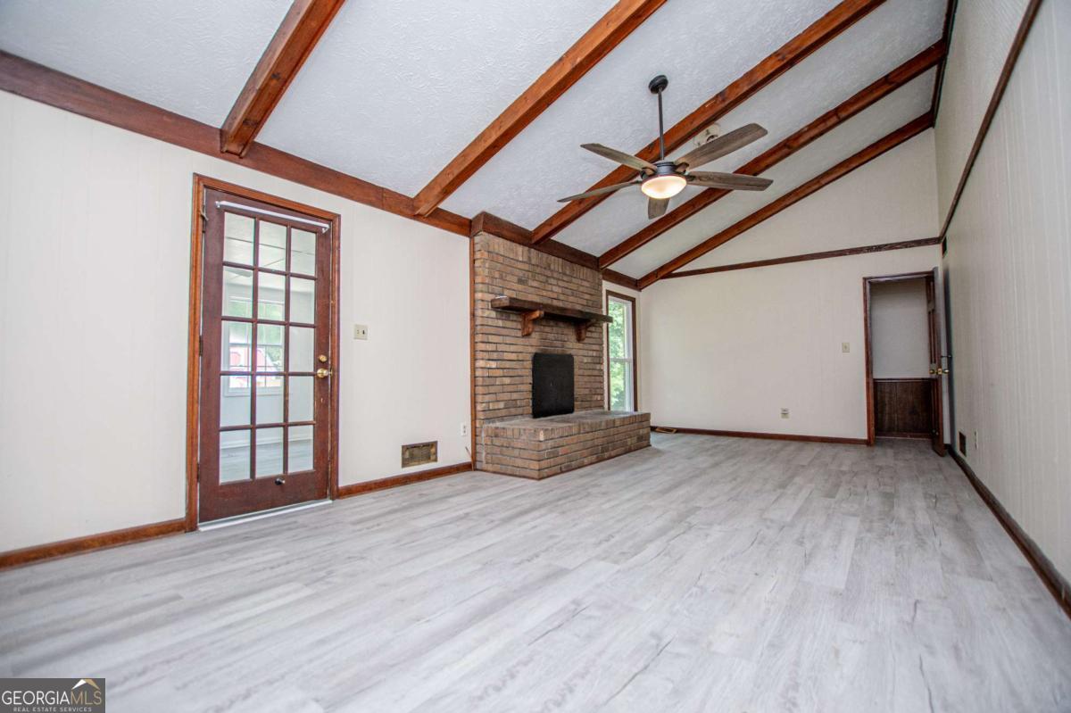 6170 Shallow Wood Lane