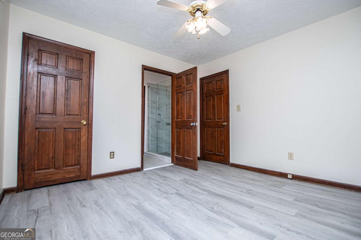 6170 Shallow Wood Lane