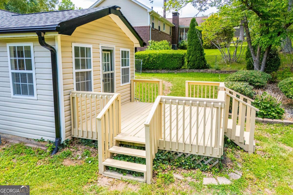 6170 Shallow Wood Lane
