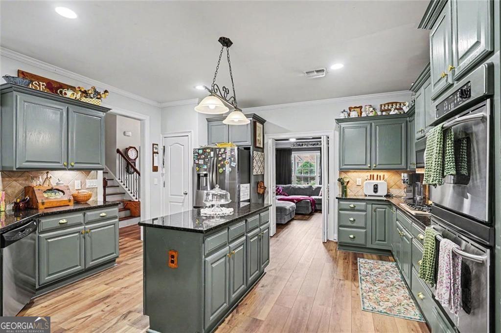8100 Powhattan Court