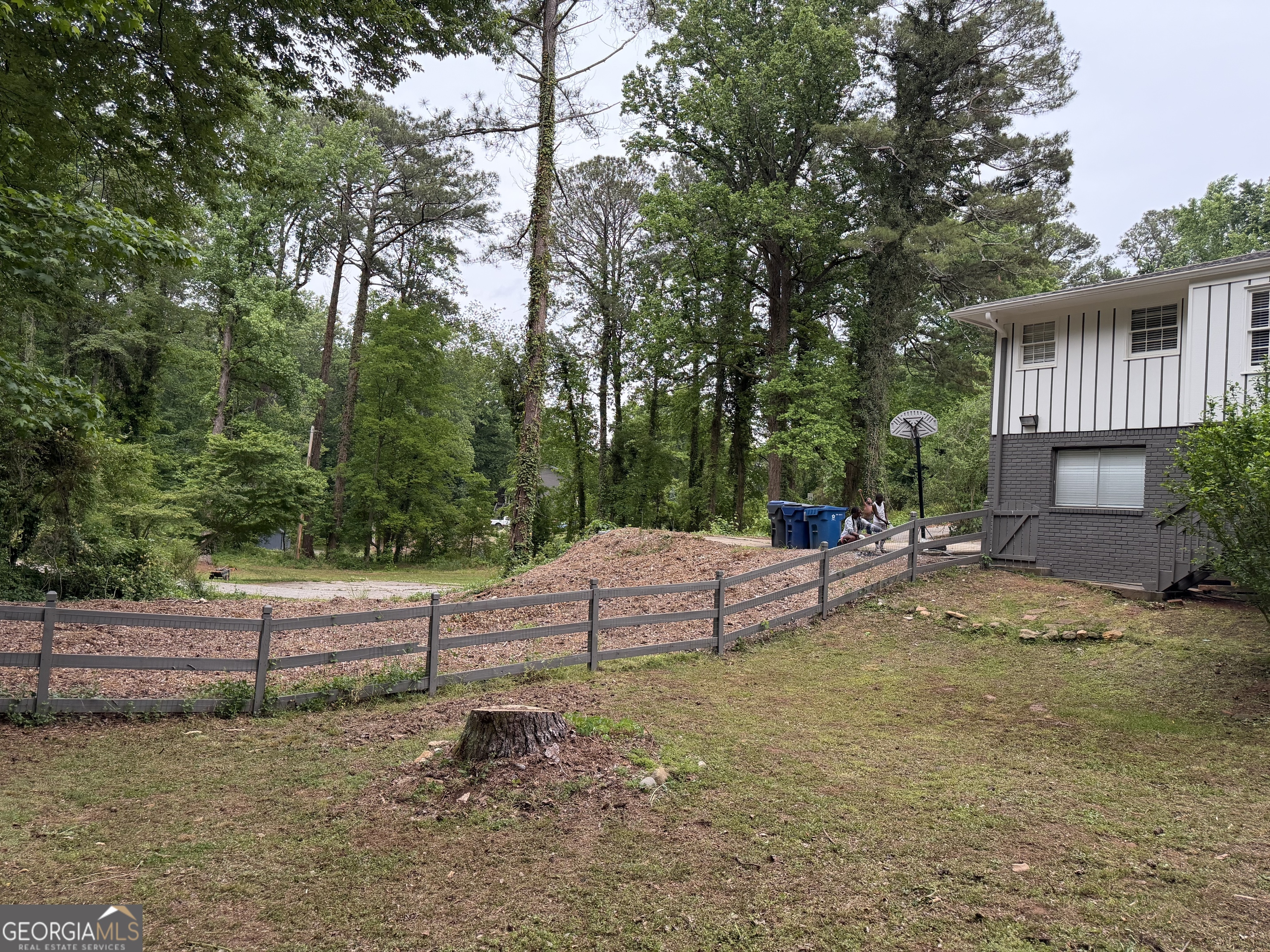 3336 Camelot Drive