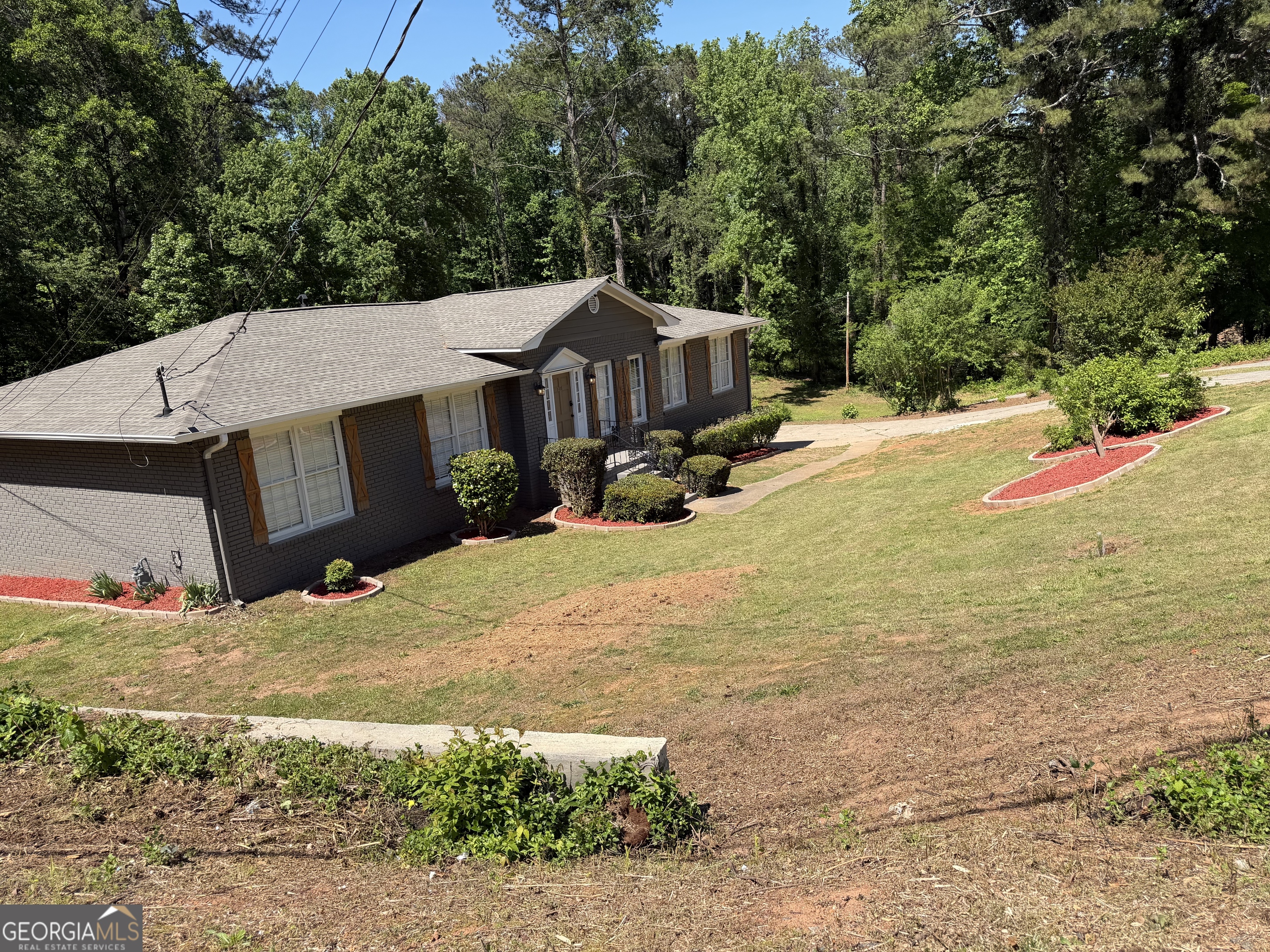 3336 Camelot Drive