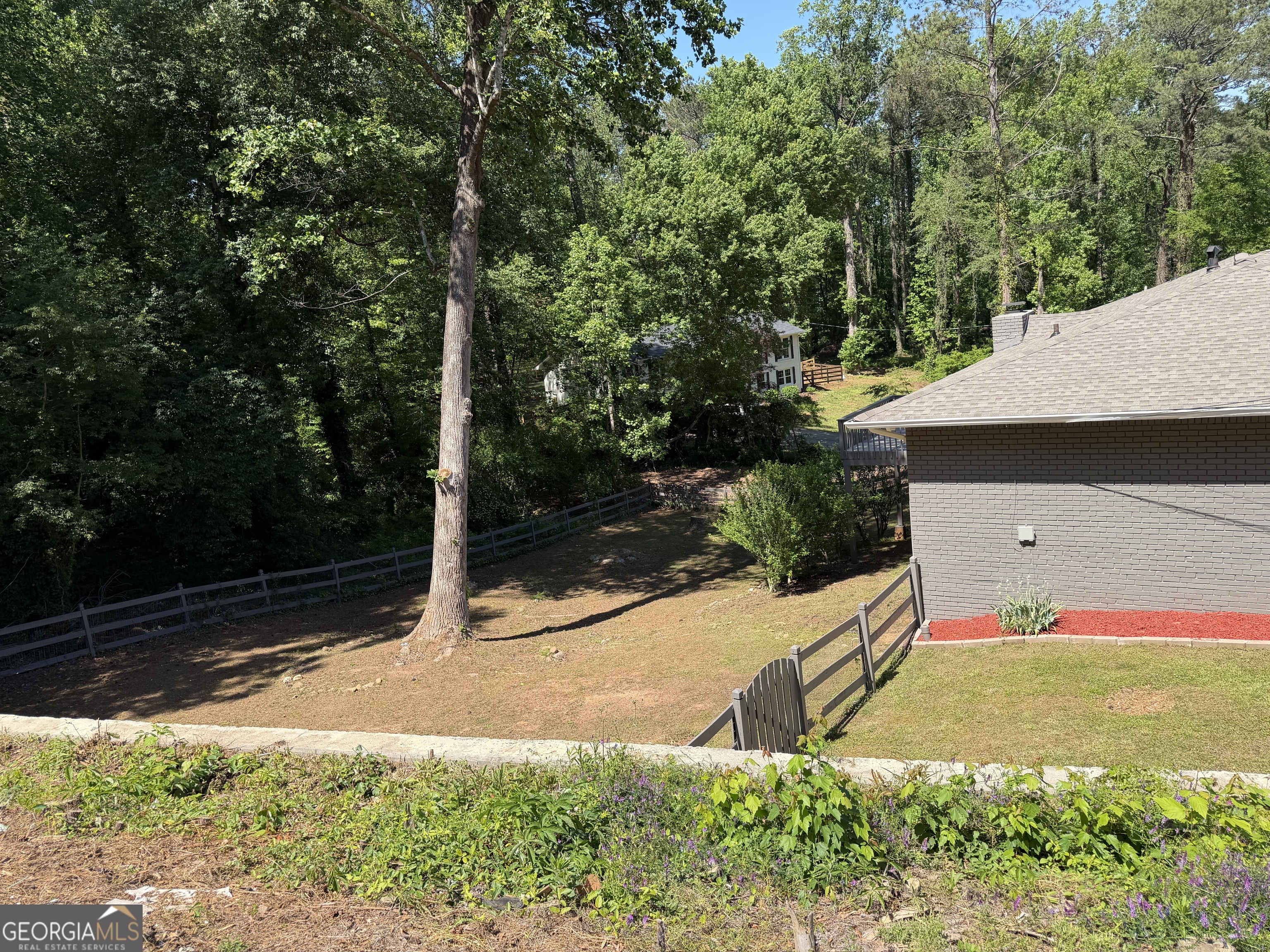 3336 Camelot Drive