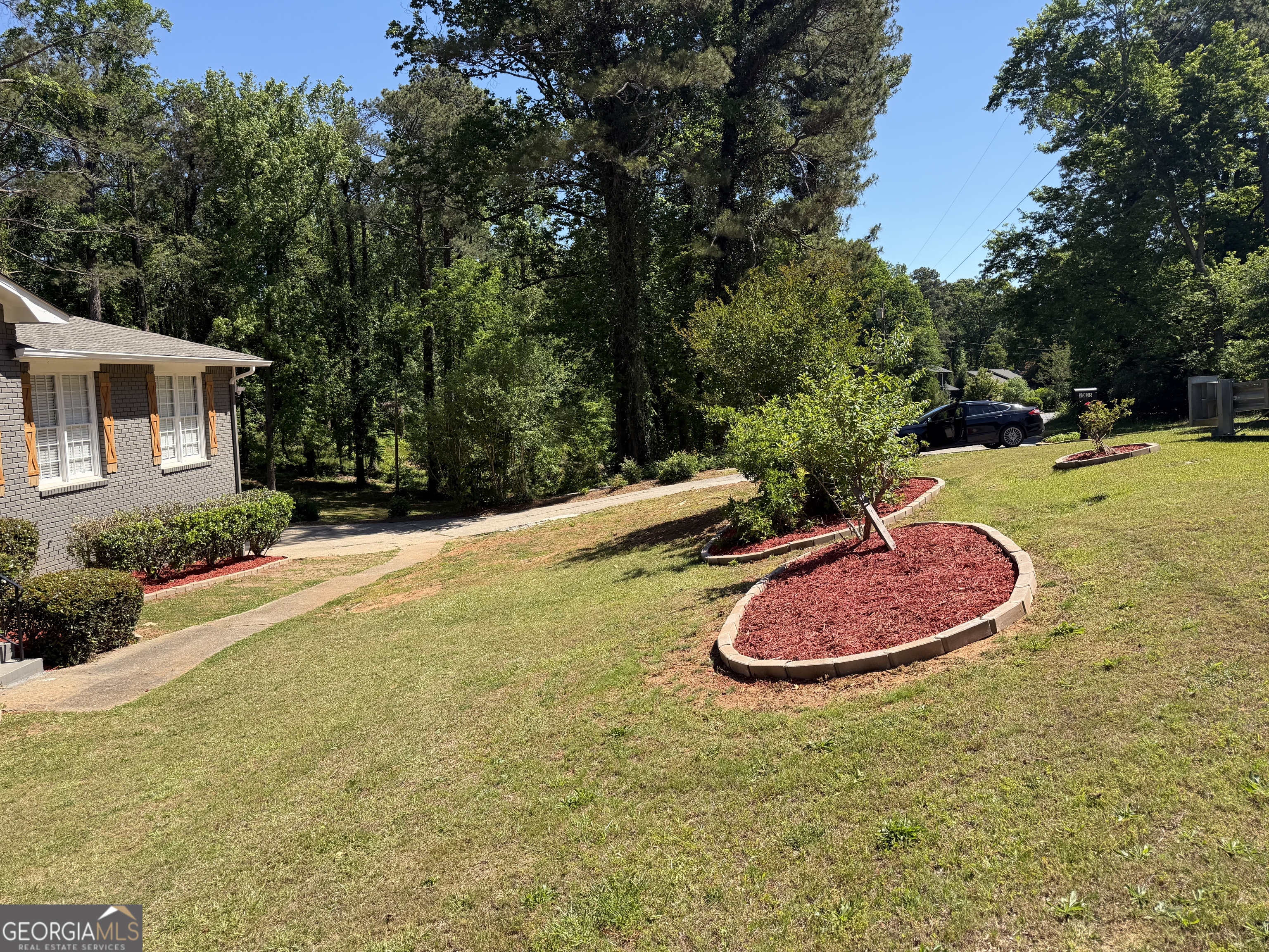 3336 Camelot Drive