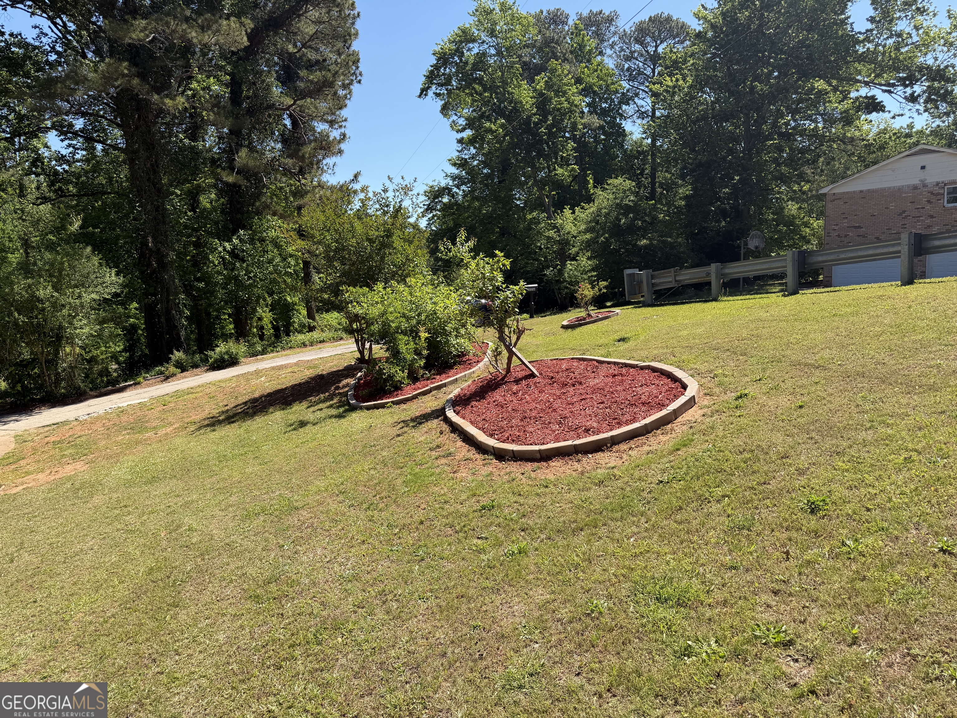 3336 Camelot Drive
