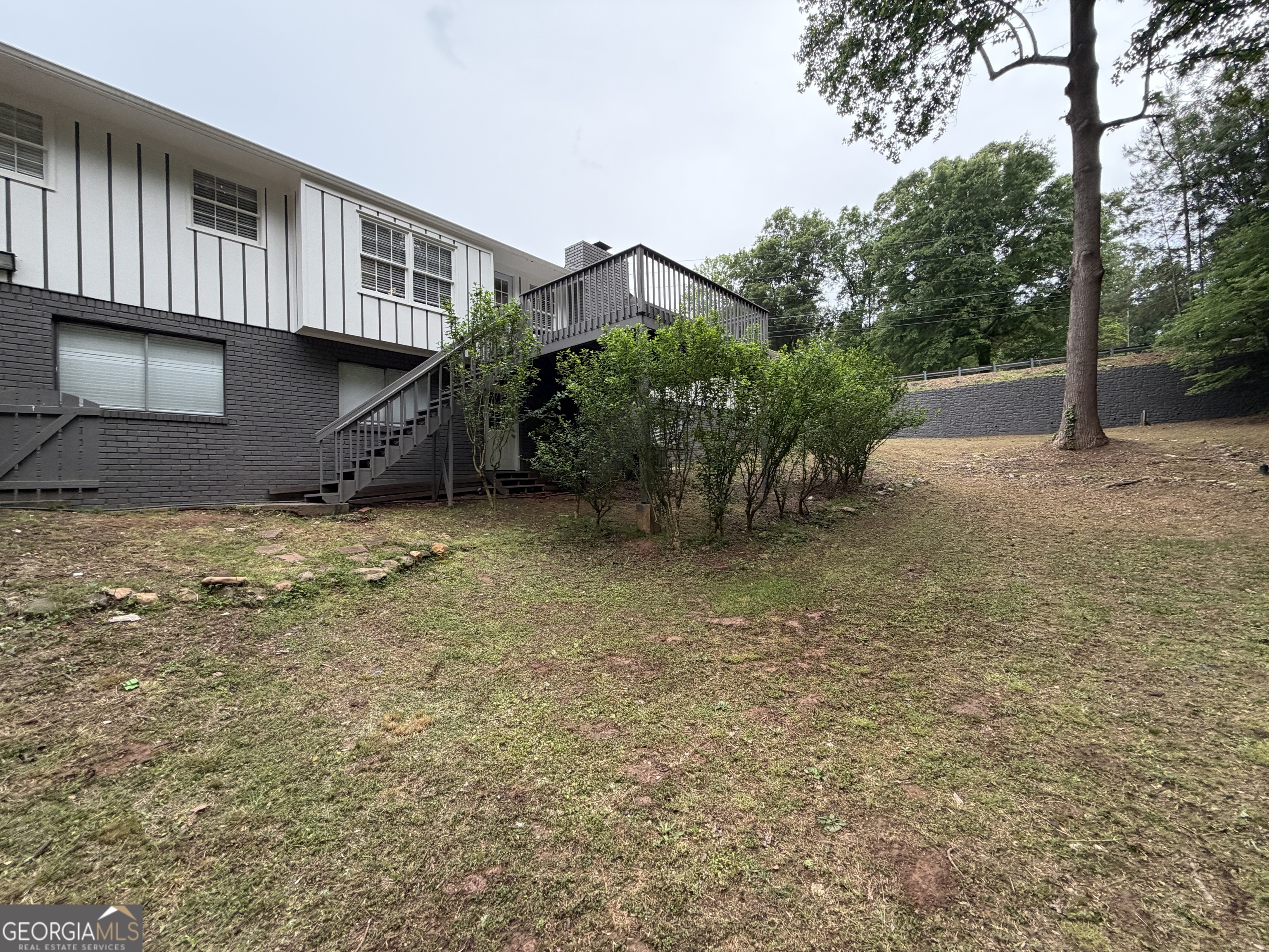 3336 Camelot Drive