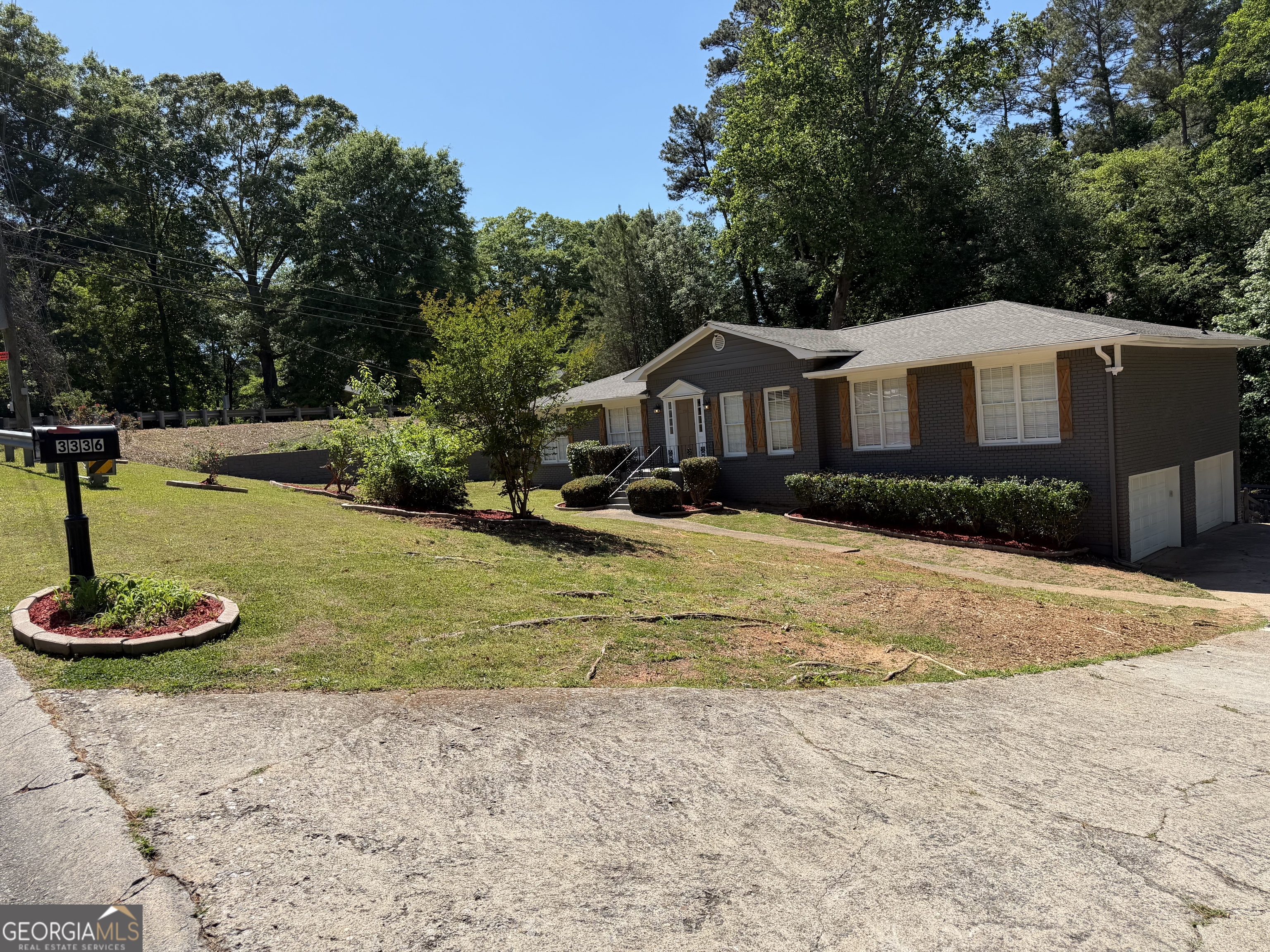 3336 Camelot Drive