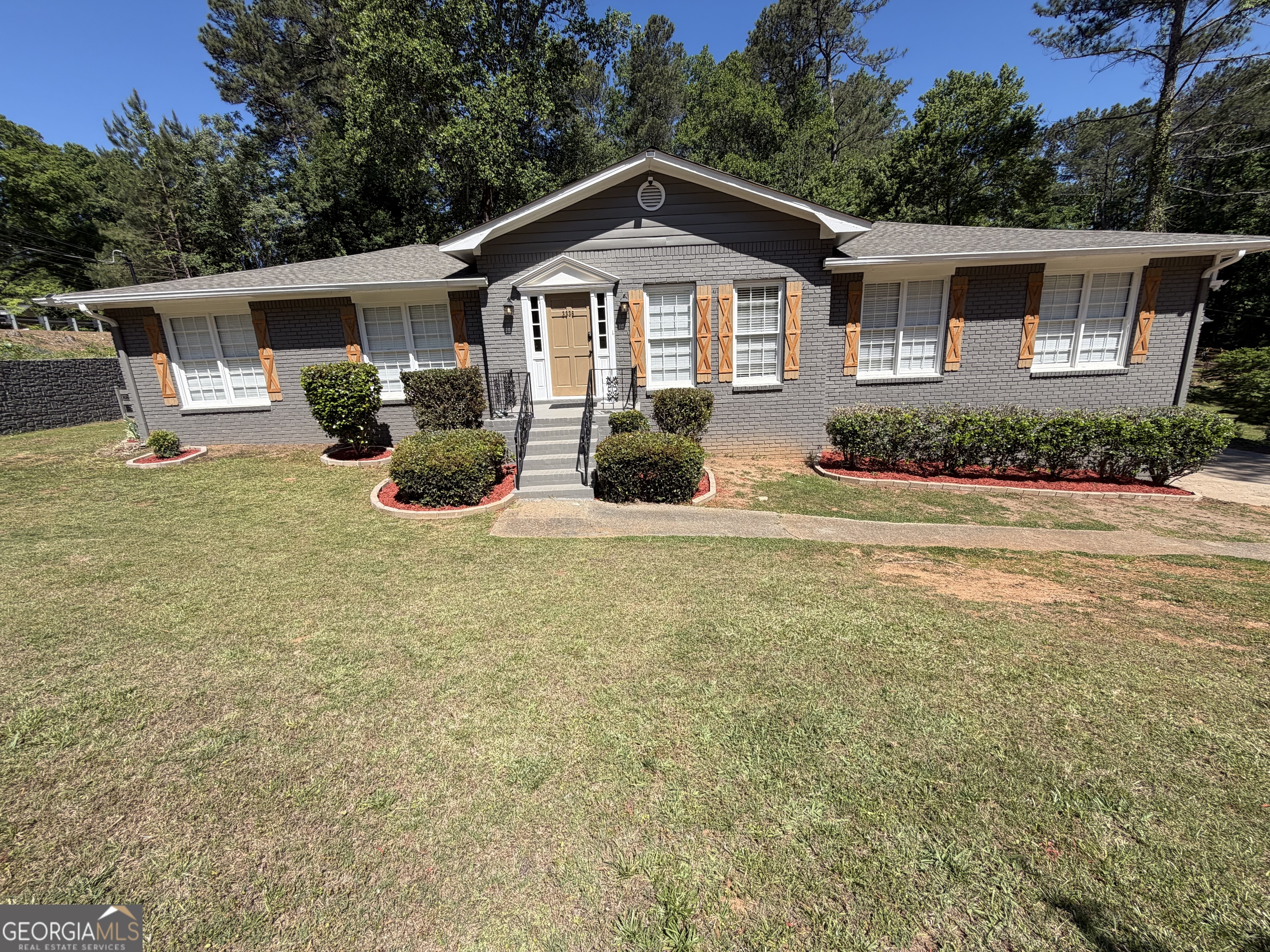 3336 Camelot Drive